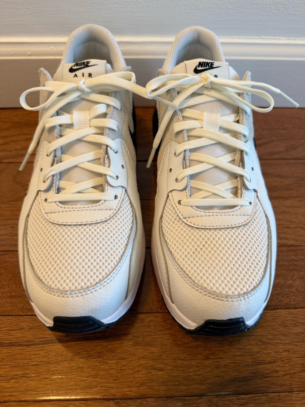 Nike Air Max Excee Women's Sneakers - Picture 2 of 9